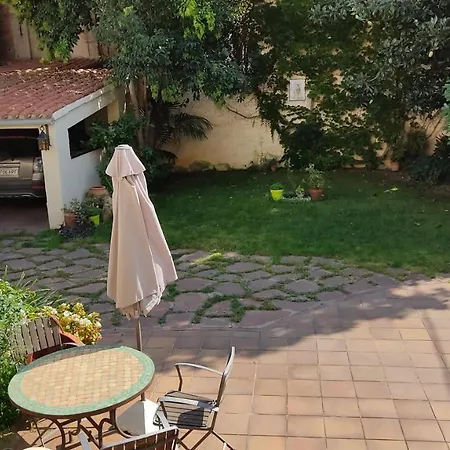 Casa Mo ساباذيل