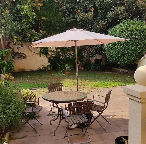 בית אירוח Casa Mo סאבאדל